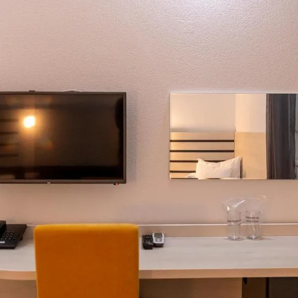 Garni Hotel 11tica DM, Hotel in Novi Sad