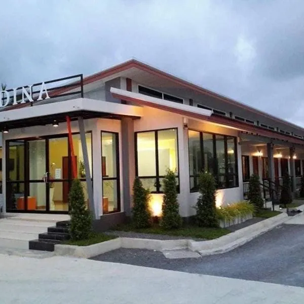 Radina Residence, hotel en Nakhon Si Thammarat