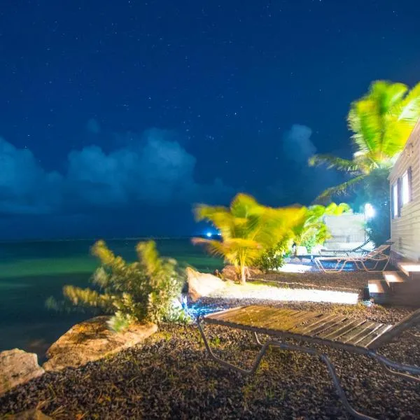 Waterfront 2 Bedroom MobilHome, hotel in Quartier dʼOrléans