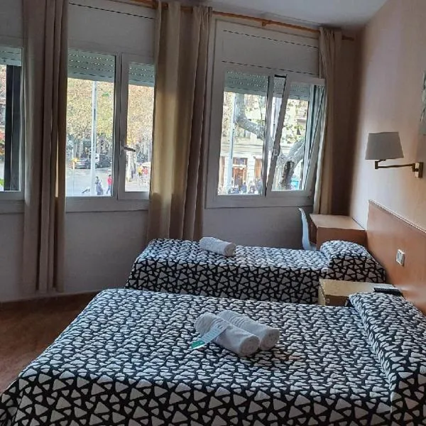 Hostal Rio De Castro, hotel in Barcelona