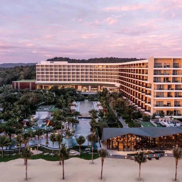 Crowne Plaza Phu Quoc Starbay by IHG, khách sạn ở Phú Quốc