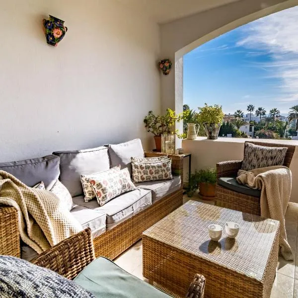 MA - Elegant Apartment with Sea views, hotel in Marbella