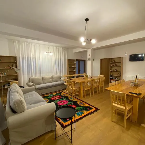 Casuta de la Munte, ξενοδοχείο σε Sfodea