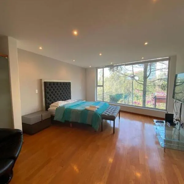 Hermoso Departamento en Bosques de las Lomas Dos Habitaciones, hotel a Città del Messico