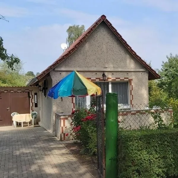 Ferienhaus Schöne in Lebbin, hotel in Groß Teetzleben