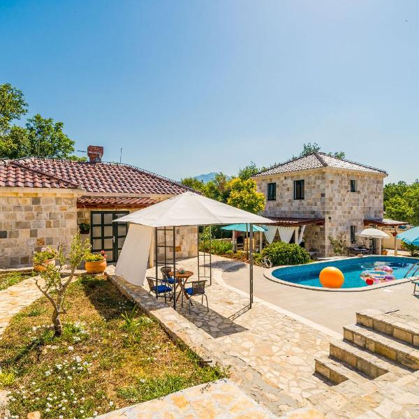 Dubrovnik Chalets - 2 charming stone houses