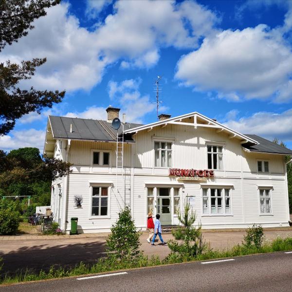 Perrongen Guesthouse