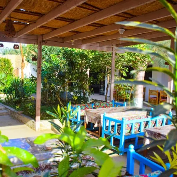 Rose Guest House, hotel v destinaci Luxor