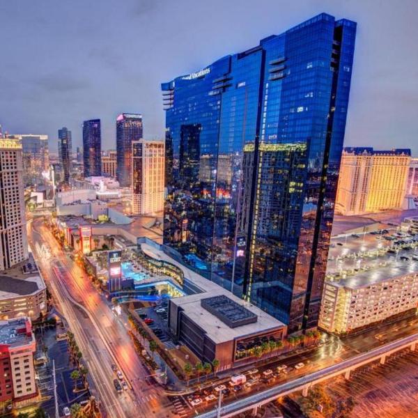 Suites at Elara Las Vegas Center Strip-No Resort Fees, Las Vegas