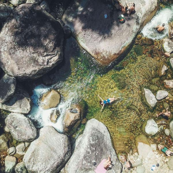 Sitio na Serra dos Orgaos com rio de aguas cristalinas