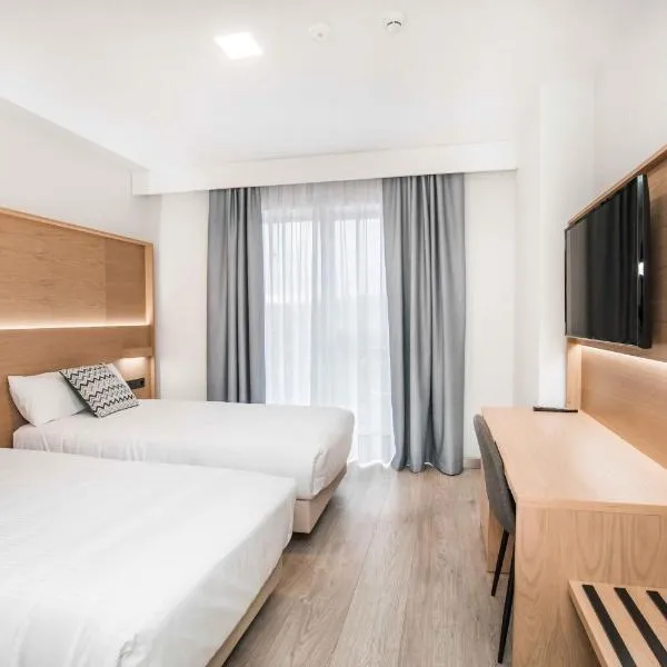 Hotel Ciudad De Ávila, hotel v destinaci Avila