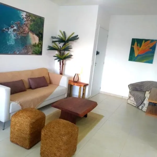 APTo 300MTS DA PRAIA, VISTA PARA O MAR, CHURRASQUEIRA, WI-FI, AR CONDICIONADO, TOTALMENTE EQUIPADO, hotel em Ubatuba