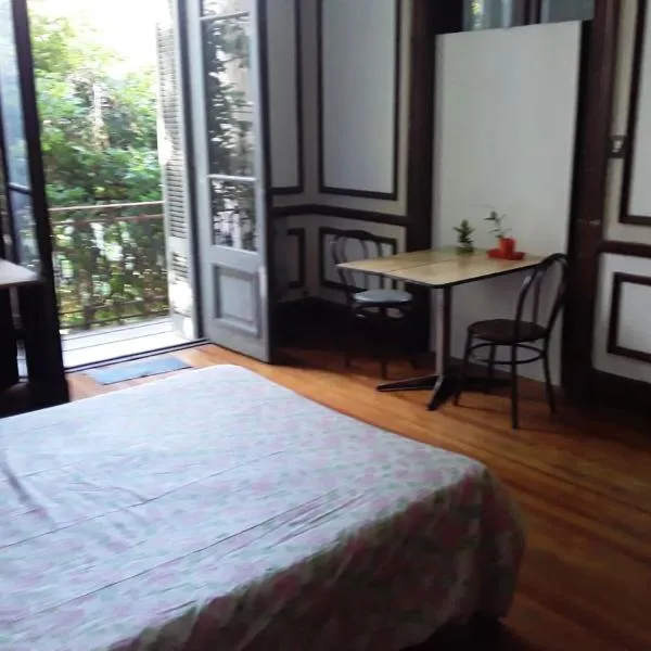 Habitac Indiv Casa de Familia, Flores, hotel en Buenos Aires