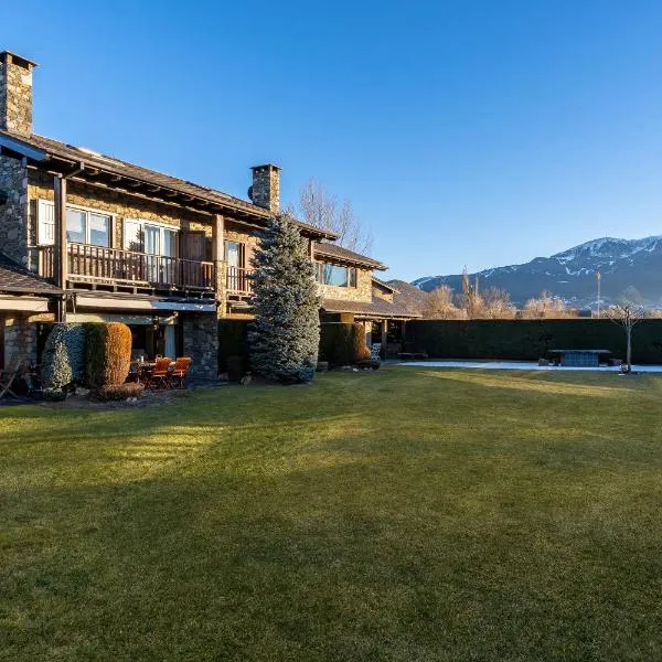 Casa Fontanals de Cerdanya, מלון בSoriguerola
