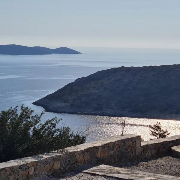 Villa Panorama, hotel v destinaci Irakleia