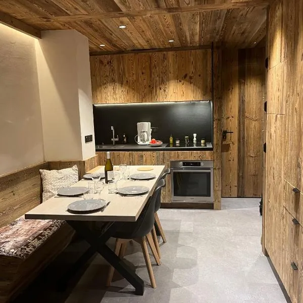 Appartement 4 à 5 personnes, hotel in Val dʼIsère