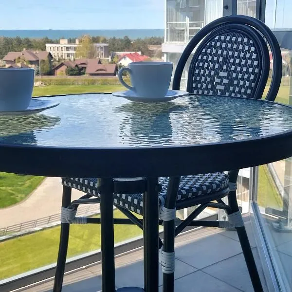 Apartamentai Elija su vaizdu į jūrą, hotel en Šventoji