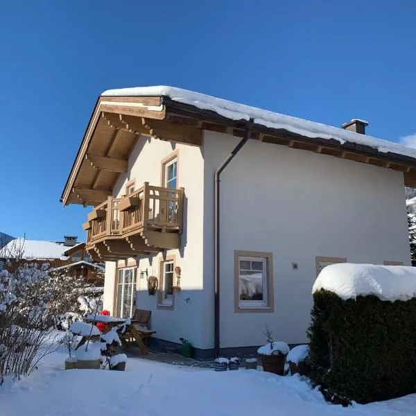 Chalet Bergglück, hotel en Piesendorf