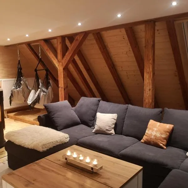 Ruhig gelegene, top moderne Ferienwohnung - Hot Tub und Sauna gegen Aufpreis, hotel v destinaci Neuhaus an der Eger