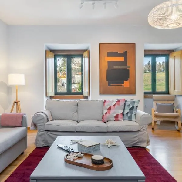 WHome Ajuda 31 Premium w/ Elevator & Parking, hotel in Lisbon