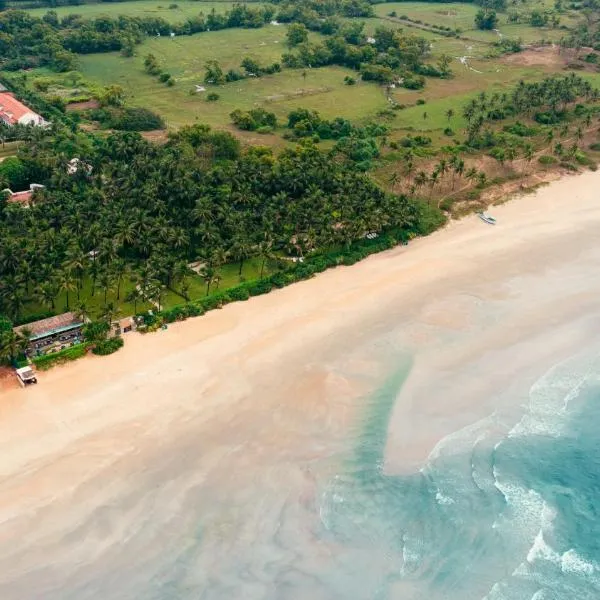 Planet Hollywood Beach Resort Goa, hotel v destinaci Utorda
