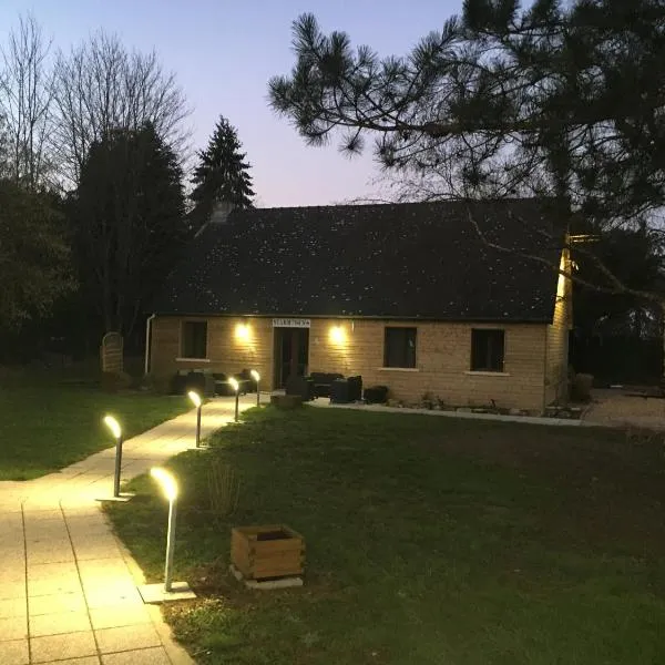 Logis Hotel Le Val Sarah, hotel in Bardouville