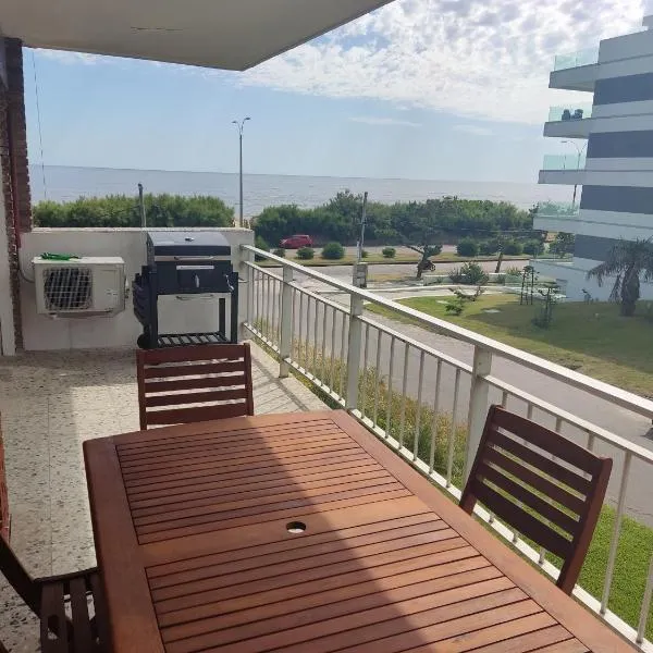 Apartamento en alquiler punta del este 3 dormitorios, hotel in Punta del Este