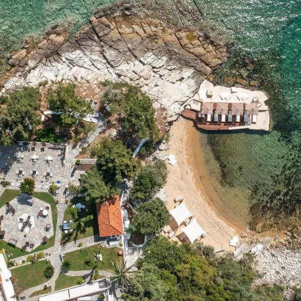 Villa Romantica Hotel، فندق في بالايون تسيفليكيون