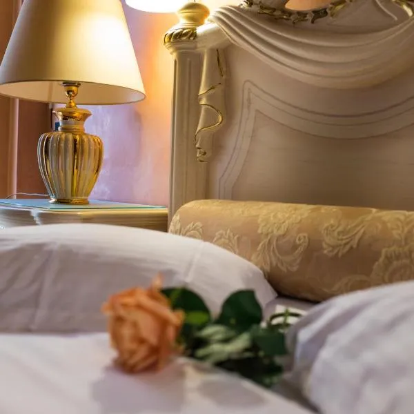 Anastazia Luxury Suites & Spa, hotel in Athens