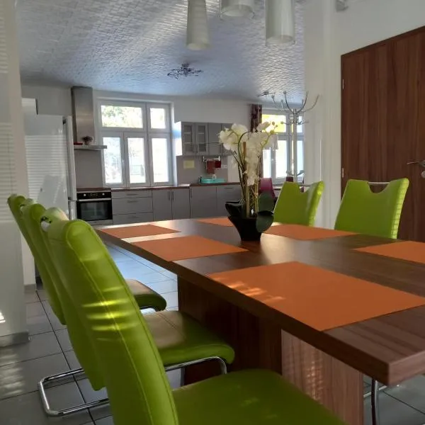 Alegria Natur Apartments, отель в Микулове