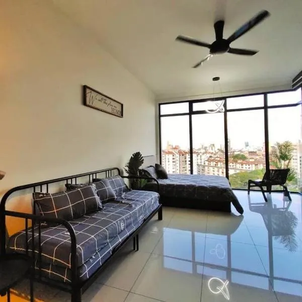 New Georgetown Stylist 2BR Homestay for 10pax 无敌美景两房民宿 Beacon Executive Suite, hotel v destinaci George Town