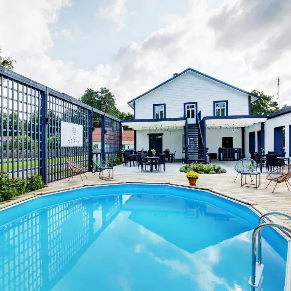 Viesnīca Tõstamaa Meierei Hotel pilsētā Tõstamaa
