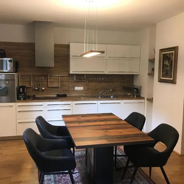 Enzian 14 - Schmuckstück von Bad Kleinkirchheim, hotel in Bad Kleinkirchheim