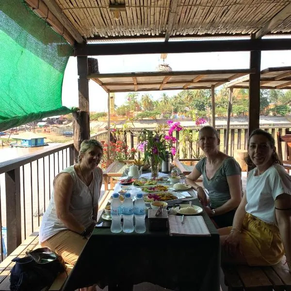 ST 63 Home Stay & Tour Kampong Khleang, hotel in Kâmpóng Khleăng