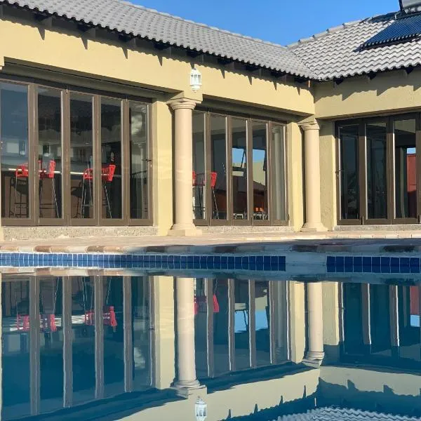 Yami Nawe Lodge, Hotel in Dennilton