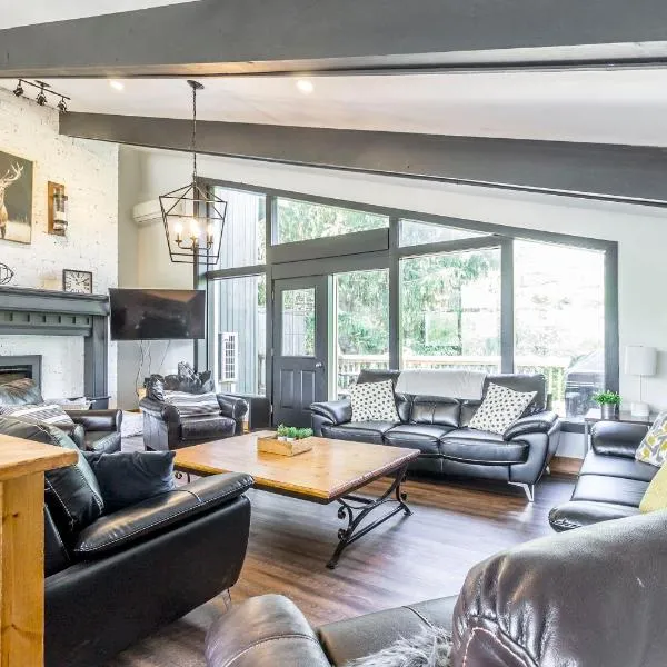 Mountain Trail-Smart TV-Self Check-In-Full Kitchen-Balcony-BBQ, hôtel à Blue Mountains