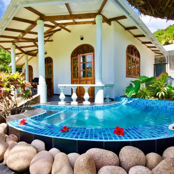 La Petite Maison and Sea Splash, hotell Praslinis