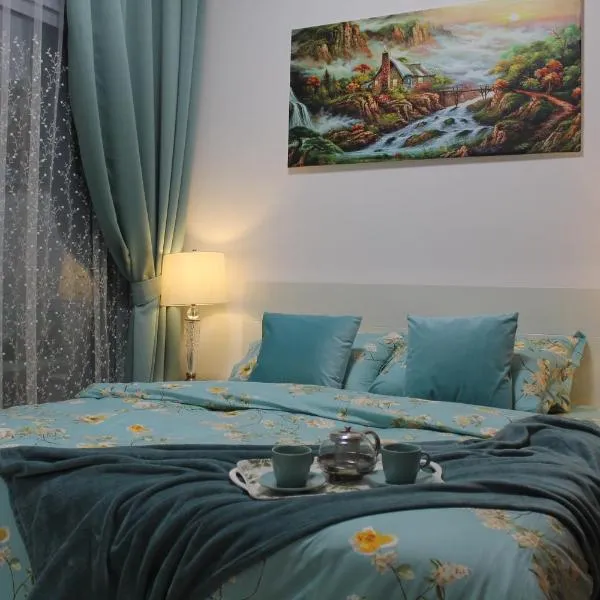 Newly furnished One Bedroom Apartment next to Metro & Beach in Marina Residence，位于迪拜的酒店