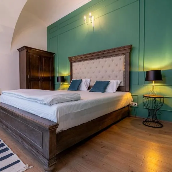 Apartment Green - certificat Green Studio, hotel in Sibiu