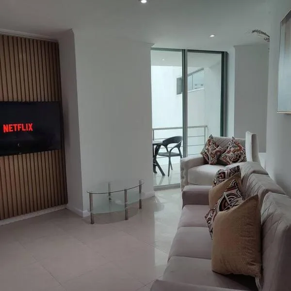 Suite exclusiva con balcón y maravillosa vista, hotel in Guayaquil
