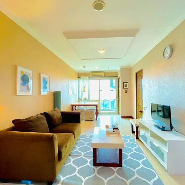 Luxury 2BR Apartment @ Galeri Ciumbuleuit with Best View @ 1st Tower, hotel in Bandung