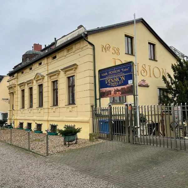 Pension am Tiefen See, ξενοδοχείο στο Πότσνταμ