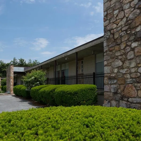 Luray Caverns Motels, Hotel in Luray