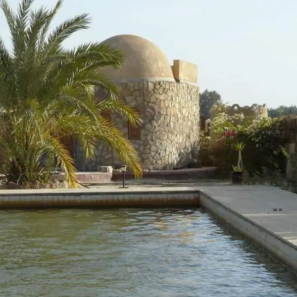 Elysium resort in Bawiti, hotel v destinaci Bawati