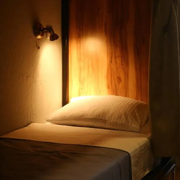 Hostel Nomad, hotell sihtkohas Tbilisi City