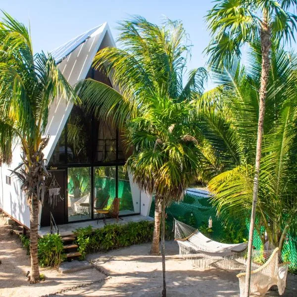 Xtambaa Cabins & Spa Only Adults, ξενοδοχείο σε El Cuyo