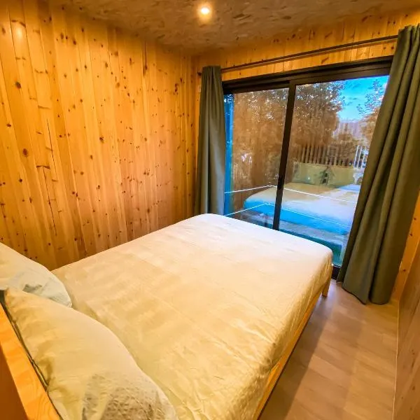 Bungalow Gerês - Pichoses Camping, hotel din Rio Caldo