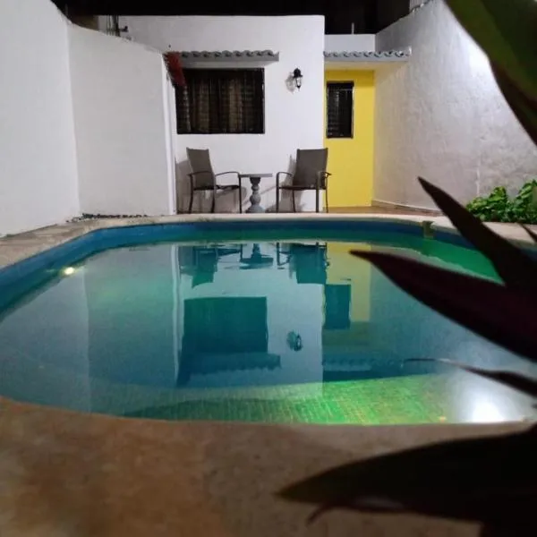 Las Palmas HOSTAL Cancun, отель в городе Канкун