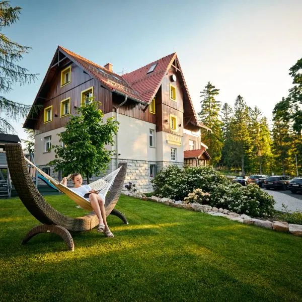 Stacja Szklarska Poręba - cisza i komfort, hotel ve Sklářské Porubě