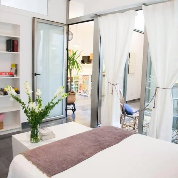 BEAUTIFUL SILENT APARTMENT Private Parking, Hotel in Sevilla